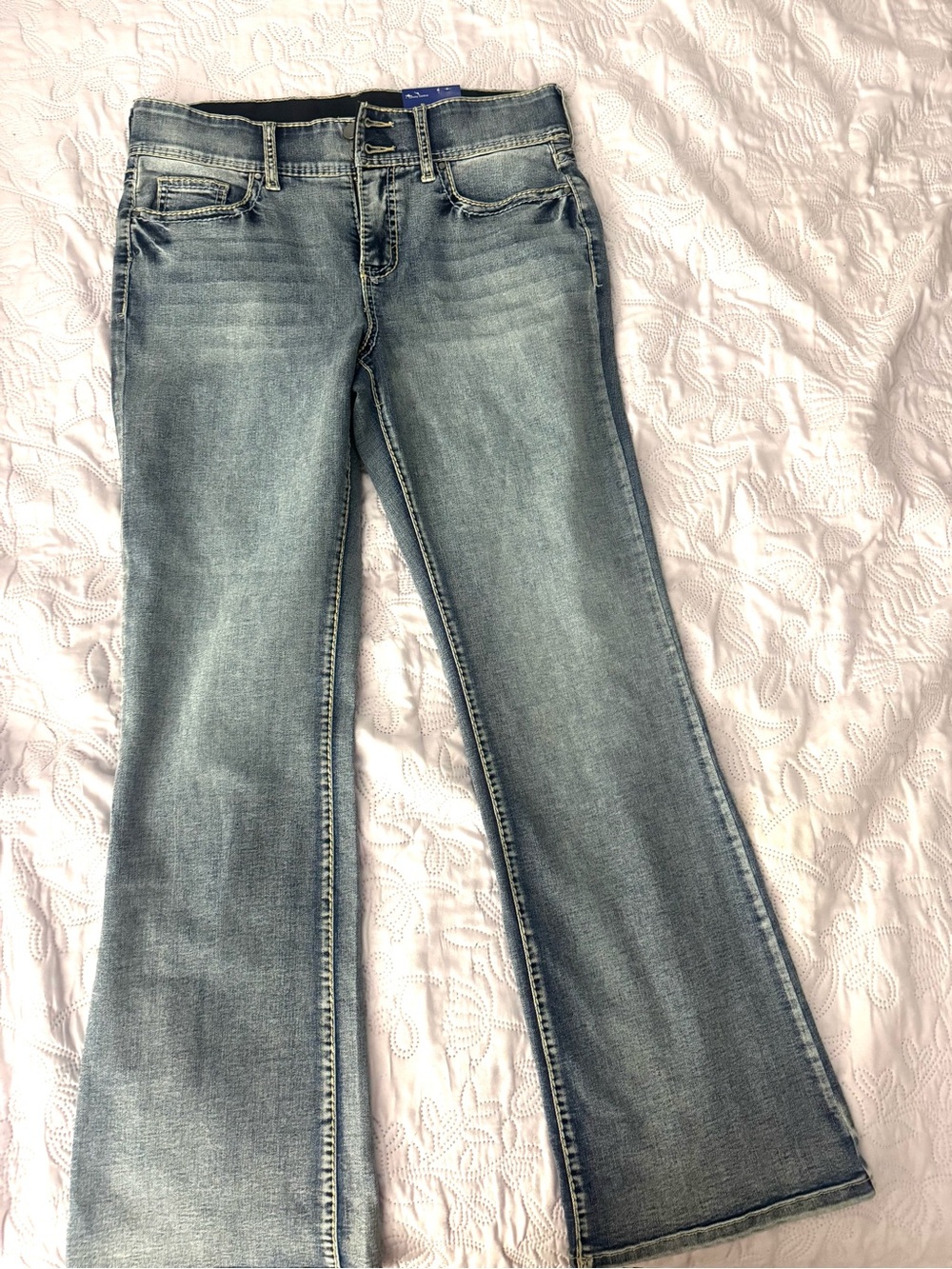 Apt. 9 Women's Medium Wash Flare Jeans